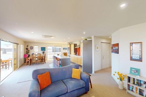 Photo of property in 51 Kent Avenue, Waitarere Beach, Levin, 5510