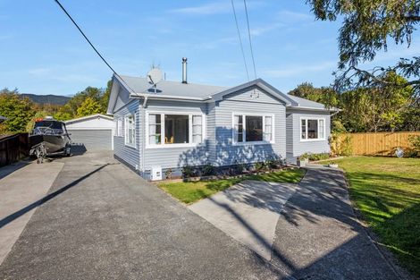 Photo of property in 27 Stanley Street, Wainuiomata, Lower Hutt, 5014