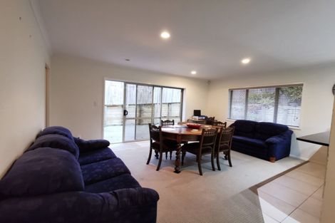 Photo of property in 10 Baverton Drive, Flat Bush, Auckland, 2016