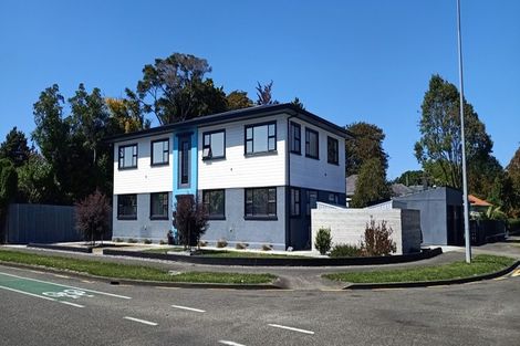 Photo of property in 74-76 Te Awe Awe Street, Hokowhitu, Palmerston North, 4410