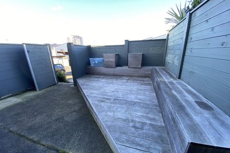 Photo of property in Greenwich Apartments, 16/3 Burton Street, Grafton, Auckland, 1010