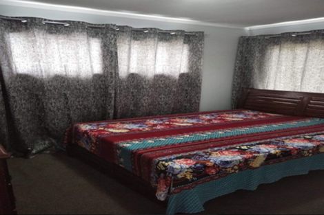 Photo of property in 57c Kamara Road, Glen Eden, Auckland, 0602