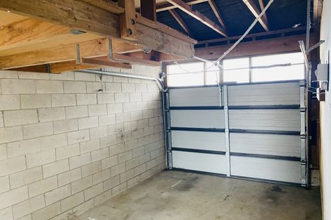 Photo of property in 1/60 Sandspit Road, Cockle Bay, Auckland, 2014