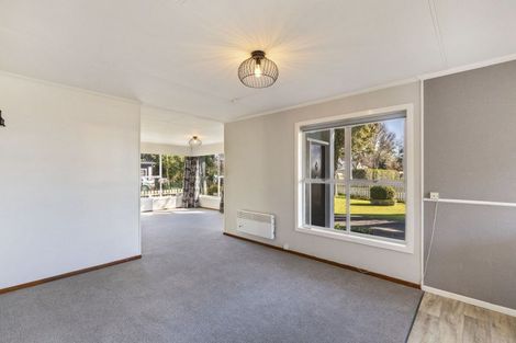 Photo of property in 9 Tawa Street, Inglewood, 4330
