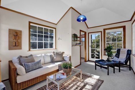 Photo of property in 91 Belt Road, New Plymouth, 4310