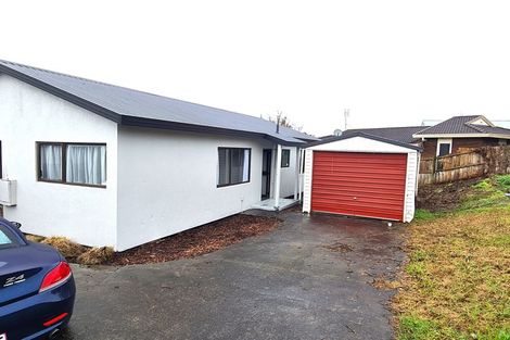 Photo of property in 16 Southview Place, Wattle Downs, Auckland, 2102