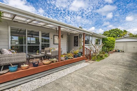 Photo of property in 16 Beazley Crescent, Tikipunga, Whangarei, 0112