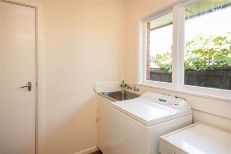 Photo of property in 30 Plynlimon Road, Fendalton, Christchurch, 8052