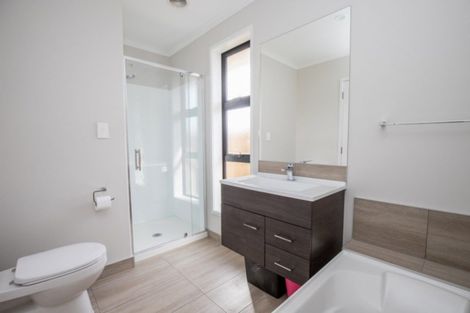 Photo of property in 19 Costello Drive, Ngatea, 3503