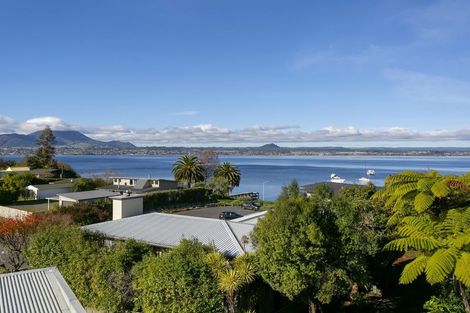 Photo of property in 2/22 Alberta Street, Acacia Bay, Taupo, 3330
