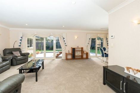 Photo of property in 11 Toi Toi Place, Flagstaff, Hamilton, 3210