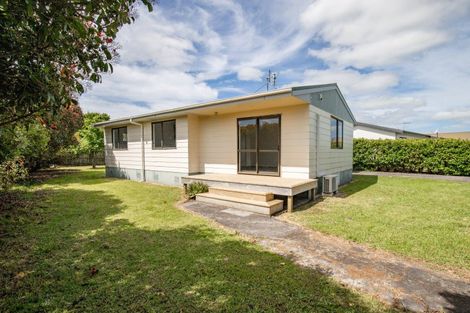 Photo of property in 7 Miller Place, Ngatea, 3503