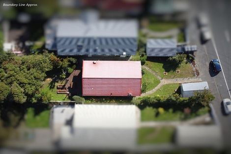 Photo of property in 10 Fraser Avenue, Johnsonville, Wellington, 6037