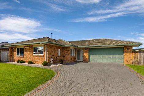 Photo of property in 2 Walnut Grove, Whakatane, 3120