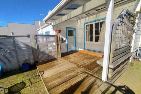 Photo of property in 1/30 Bulteel Street, New Plymouth, 4310