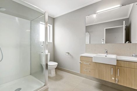 Photo of property in 135 Vipond Road, Stanmore Bay, Whangaparaoa, 0932