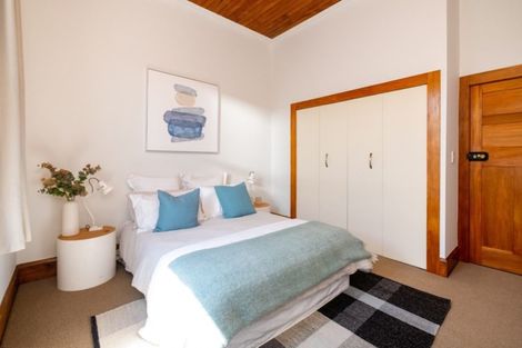 Photo of property in 127 Vigor Brown Street, Napier South, Napier, 4110