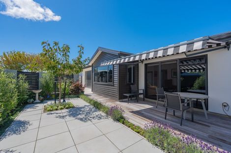 Photo of property in 8a Avenue Road, Greenmeadows, Napier, 4112