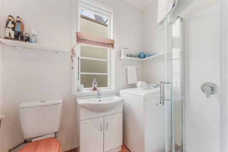 Photo of property in 11-19 Wellington Street, Picton, 7220