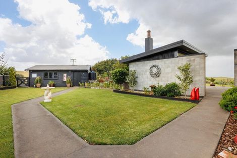 Photo of property in 407 Mount Curl Road, Hunterville, 4784