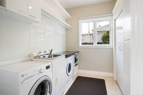 Photo of property in 48 Medway Street, Richmond, Christchurch, 8013