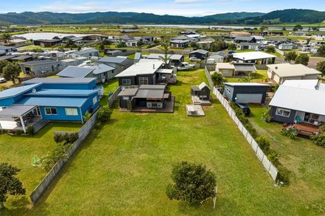 Photo of property in 102 Mahoe Place, Matarangi, Whitianga, 3592
