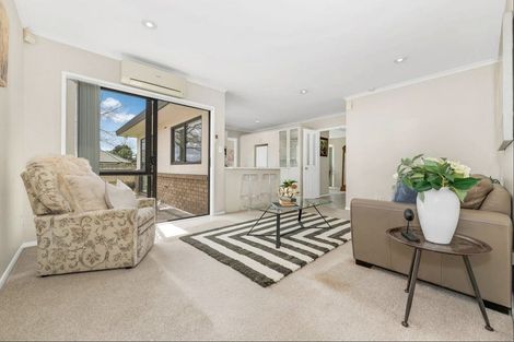 Photo of property in 55 Armoy Drive, East Tamaki, Auckland, 2016