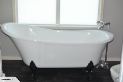 Photo of property in 303 Otumoetai Road, Otumoetai, Tauranga, 3110