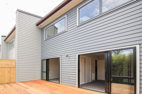 Photo of property in 4/7 Grays Road, Plimmerton, Porirua, 5026