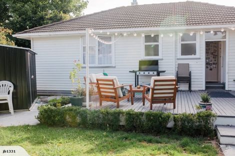 Photo of property in 15 Tasman Street, Havelock North, 4130