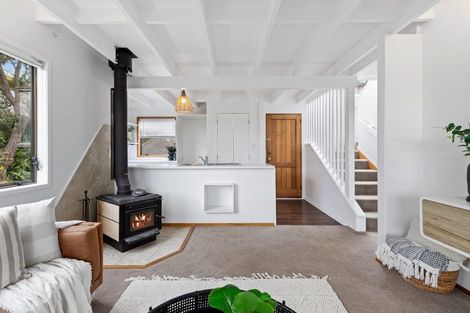 Photo of property in 42 Victory Street, Welcome Bay, Tauranga, 3112