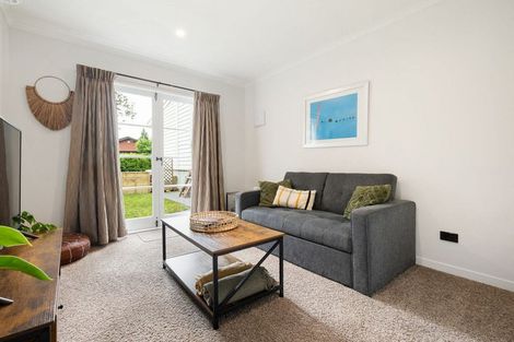 Photo of property in 18 Thornton Road, Cambridge, 3434