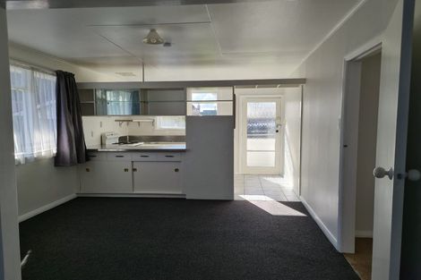 Photo of property in 9 Selby Place, Hokowhitu, Palmerston North, 4410