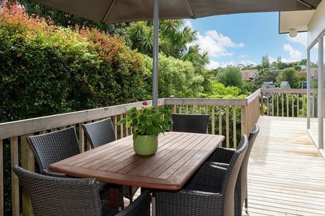 Photo of property in 44 Colmar Road, Mellons Bay, Auckland, 2014
