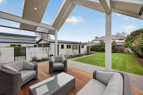 Photo of property in 77 Tomes Road, St Albans, Christchurch, 8052