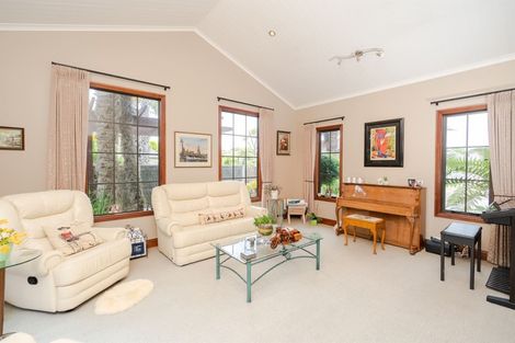 Photo of property in 26 Fendalton Drive, Rototuna, Hamilton, 3210