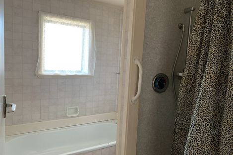 Photo of property in 1/92 Grey Street, Onehunga, Auckland, 1061