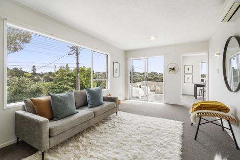 Photo of property in 1/22 North Avenue, Narrow Neck, Auckland, 0624