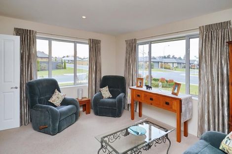 Photo of property in 17 Galatos Street, Rangiora, 7400