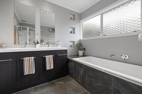 Photo of property in 29 Oak Street, Masterton, 5810