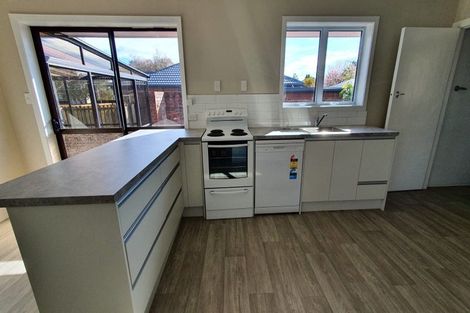 Photo of property in 1/44 Pinehurst Crescent, Russley, Christchurch, 8042