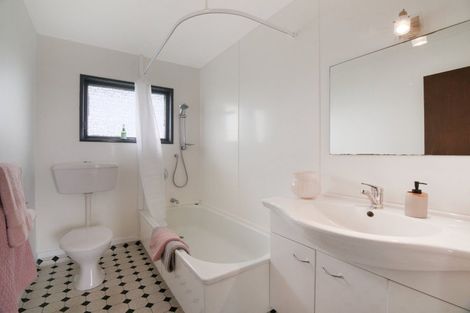 Photo of property in 3 Sunny Bay Road, Matua, Tauranga, 3110