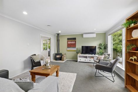 Photo of property in 5 Richmond Hill, Glenside, Wellington, 6037