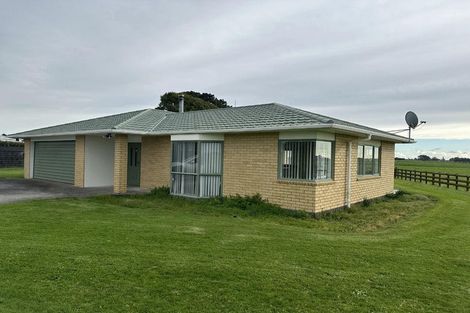 Photo of property in 44 Otaraoa Road, Motunui, Waitara, 4383