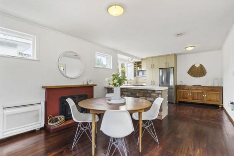 Photo of property in 16 Wylie Avenue, Sunnynook, Auckland, 0620