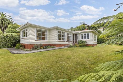 Photo of property in 1 Frederick Street, Tawa, Wellington, 5028