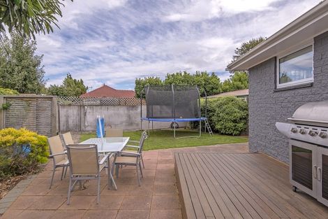 Photo of property in 235 Grimseys Road, Redwood, Christchurch, 8051