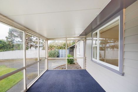 Photo of property in 6 Hodgetts Place, Ashhurst, 4810