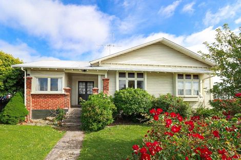 Photo of property in 9 Alma Street, Dannevirke, 4930