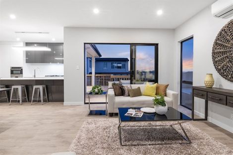 Photo of property in 9 Balthazar Road, Kumeu, 0810